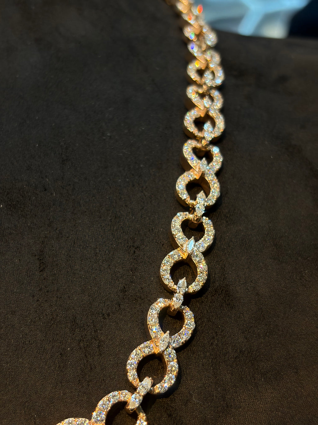 Infinity Link Pear Chain