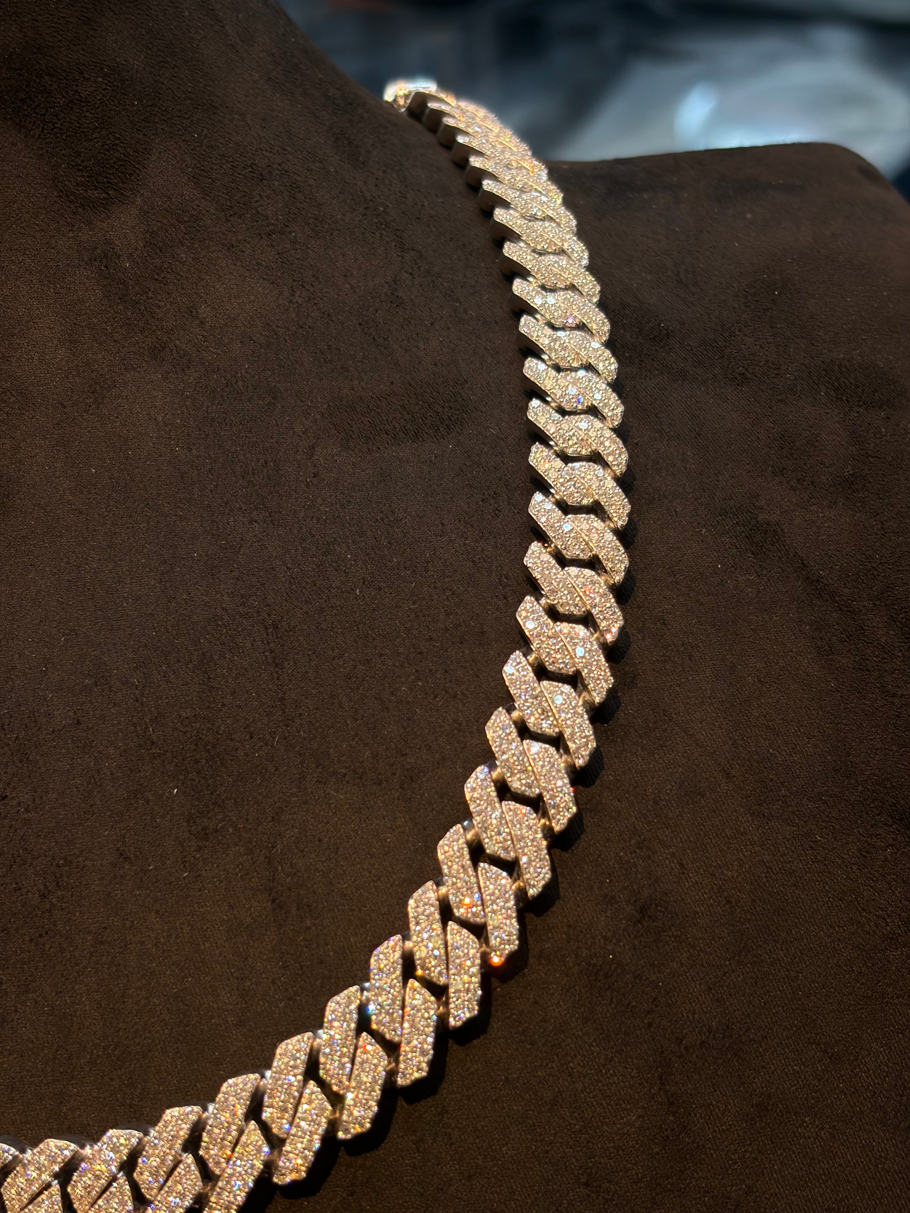 Pavé Diamond Cuban Link Chain