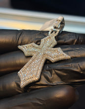 Load image into Gallery viewer, Pointed Cross Pendant
