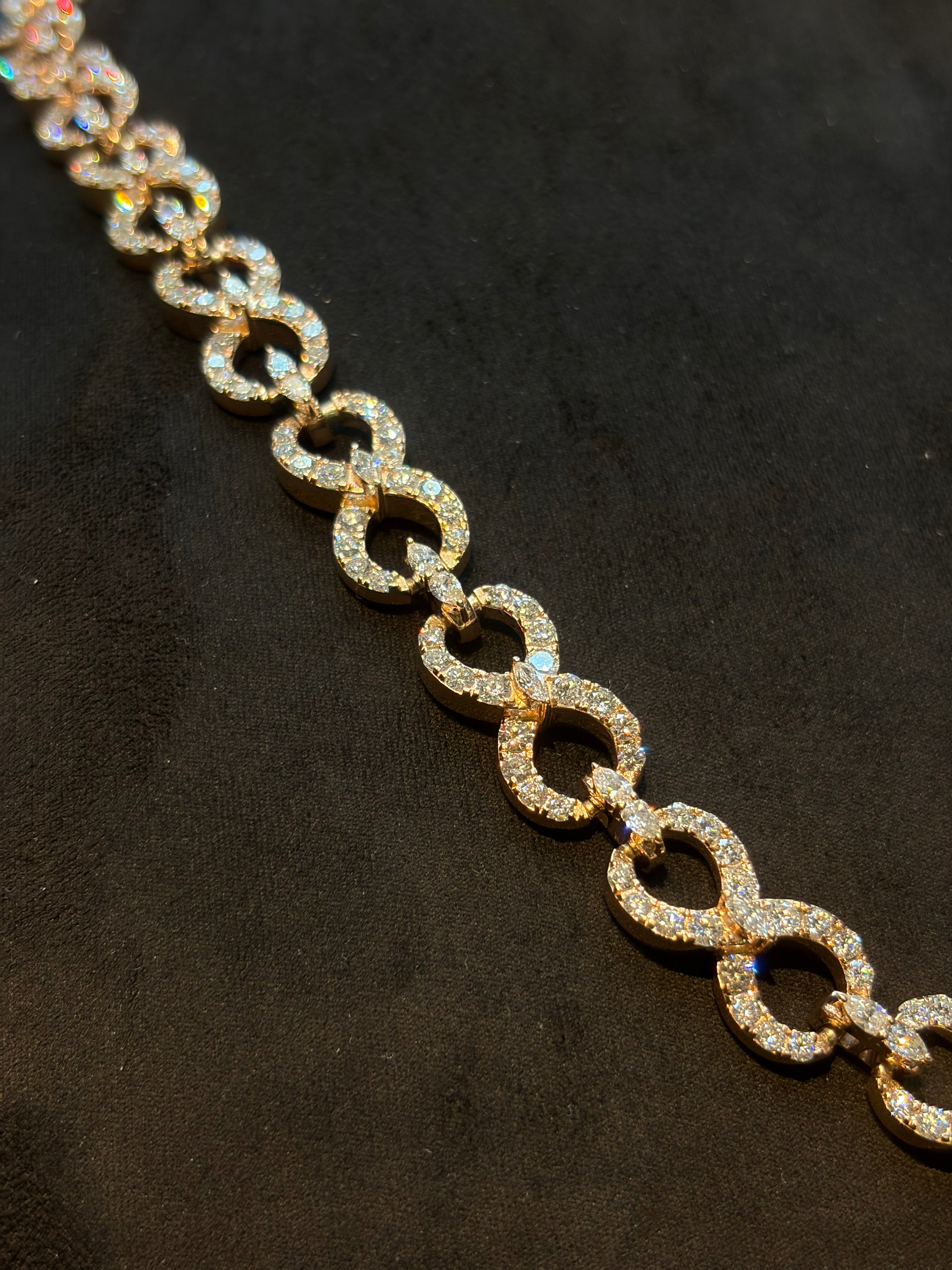Infinity Link Pear Chain